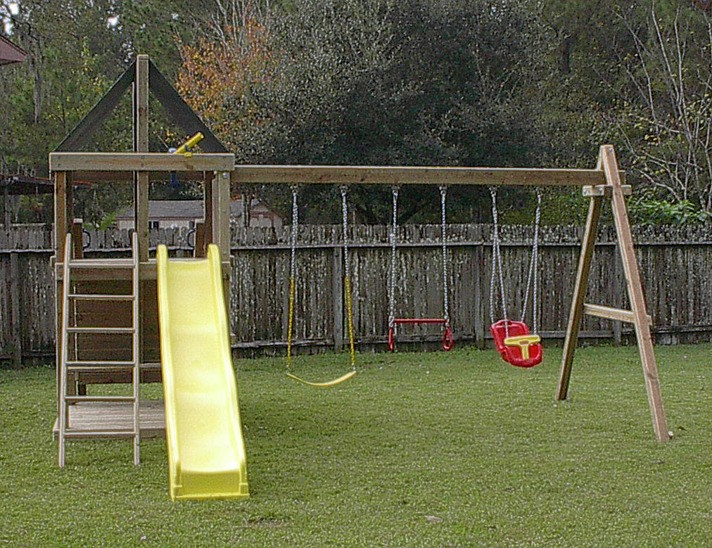 Do It Yourself Wooden Swing Set Plans   How To build a Amazing DIY