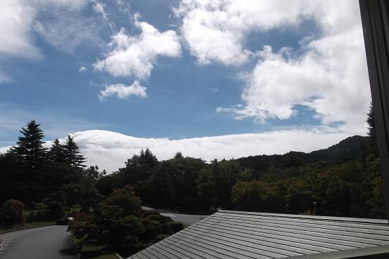 富士山を覆う雲