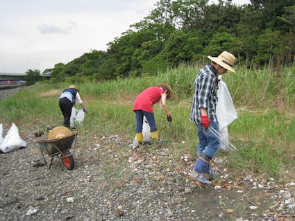 2013年6月8日（土）干潟清掃で「渡り鳥サポーターになろう！」⑦
