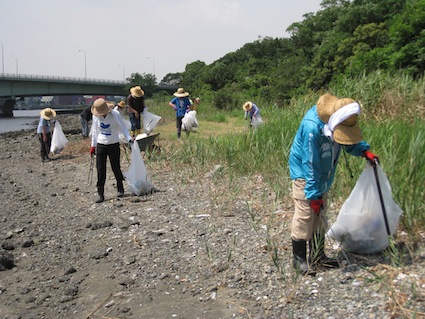 2013年8月3日（土）干潟清掃で「渡り鳥サポーターになろう！」⑨