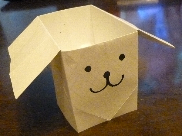 折り紙 小物入れ犬 和み犬 の折り方 の紙で折ります 王者的存在 合成の誤謬