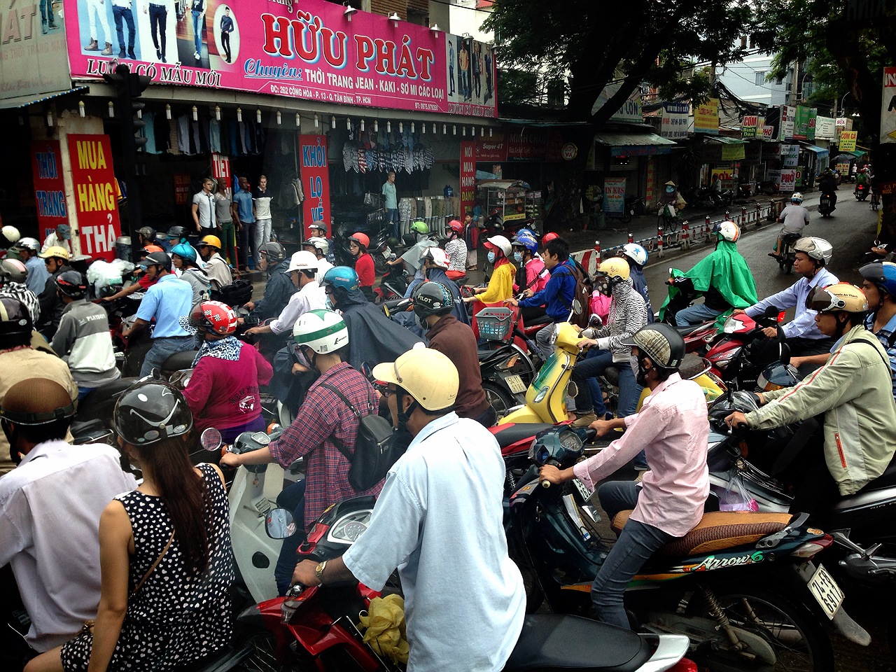 ベトナム　Crowd street