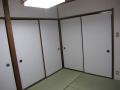 埼玉県所沢市　空き室賃貸物件原状回復　６畳和室襖張替え・障子張替え　作業完了後　３