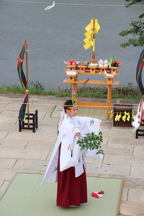 鷲宮神社　夏越祭　豊栄の舞の奉納2