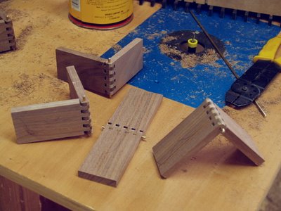 Wooden Hinges | Easy-To-Follow How To build a DIY 